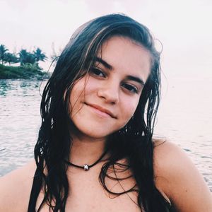 Meet your Posher, Isabela